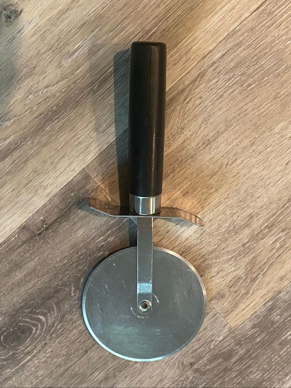 Large Pampered Chef PIZZA Cutter w/Sheath Preowned VGC Kitchen Utensil